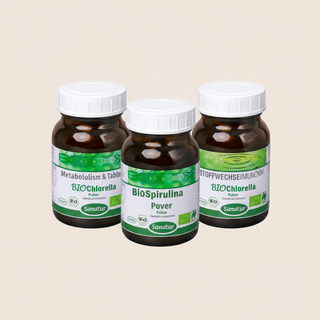 Spirulina&Chlorella, 3 original products, light orange background